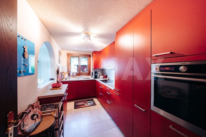 Family-friendly semi-detached house with garden in quiet central location (6)