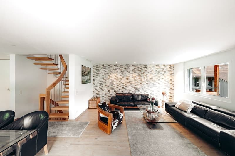 Living with additional return - exclusive semi-detached house with separate apartment (4)
