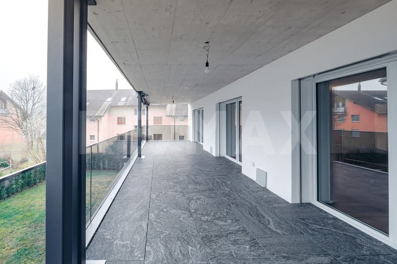Appartamento moderno 4.5 locali con 134 m² e ampio balcone, ristrutturato, situato nel centro di Kloten (6)