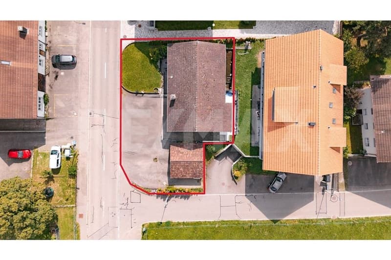 Wohnen oder Investieren | Geräumiges Zwei-Familienhaus mit viel Potenzial (2)