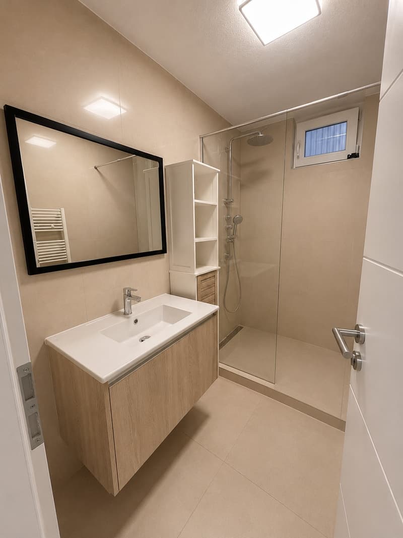 Family house with 6.5 rooms - In the center of Dompierre - Development prospects (10)