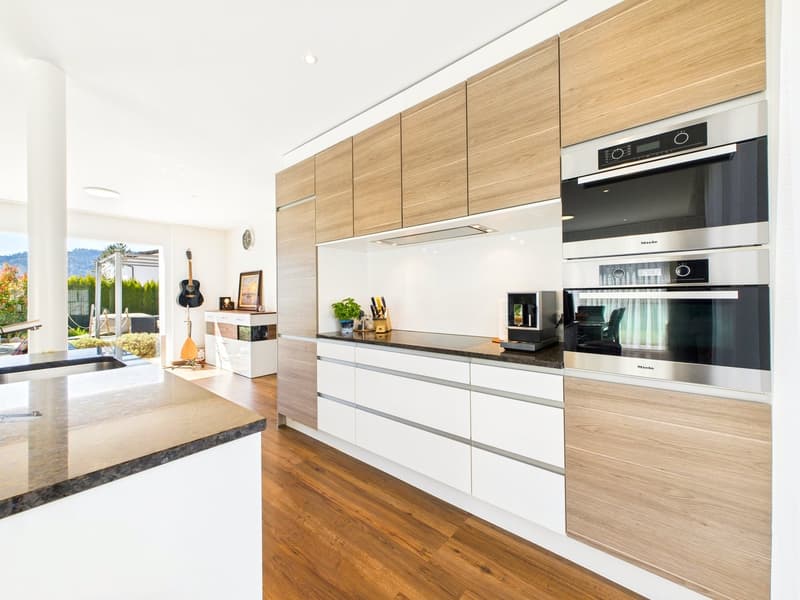 Modernes Einfamilienhaus an ruhiger, sonniger Lage mit Gartenparadies (4)