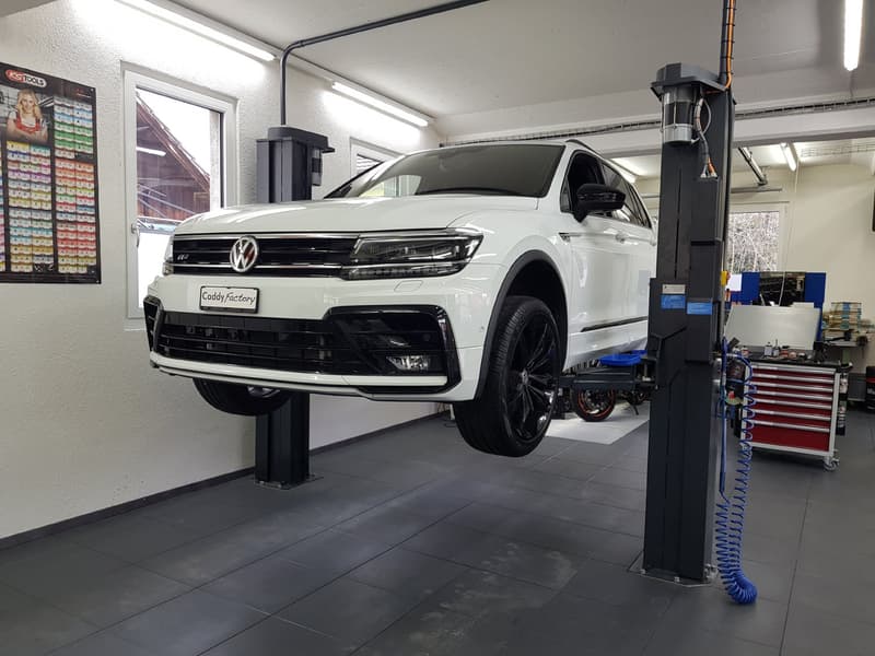 Voll ausgestattete Auto-/Motorradwerkstatt mit 143 m² (10)