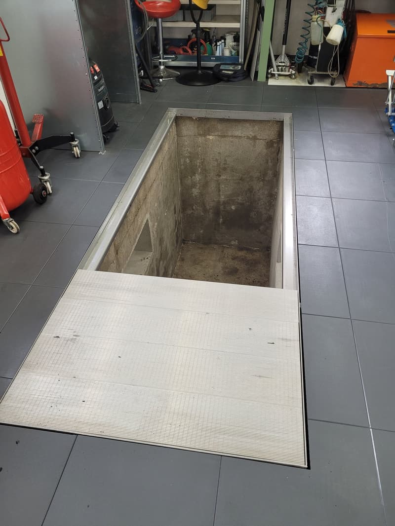 Voll ausgestattete Auto-/Motorradwerkstatt mit 143 m² (13)