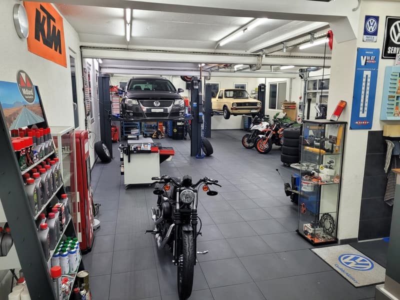 Voll ausgestattete Auto-/Motorradwerkstatt mit 143 m² (6)
