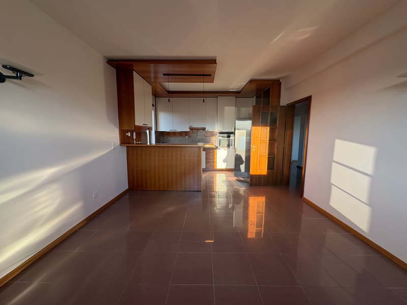 Bright apartment of large size for rent – central and quiet context (8)