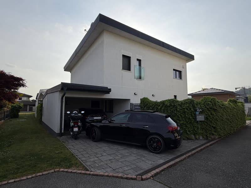 Moderna villa unifamiliare 5.5 locali con giardino (1)