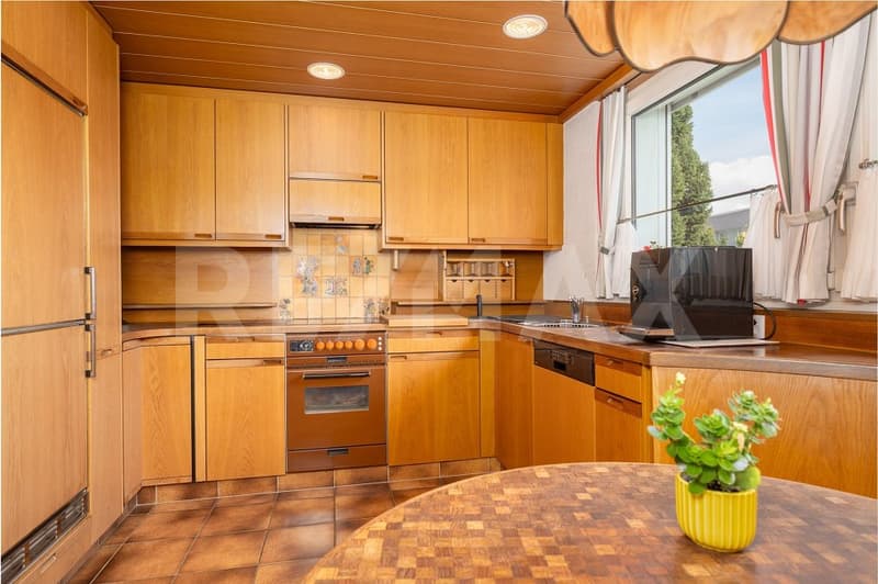 Detached 6.5-room single-family house with large garden and plenty of light (5)