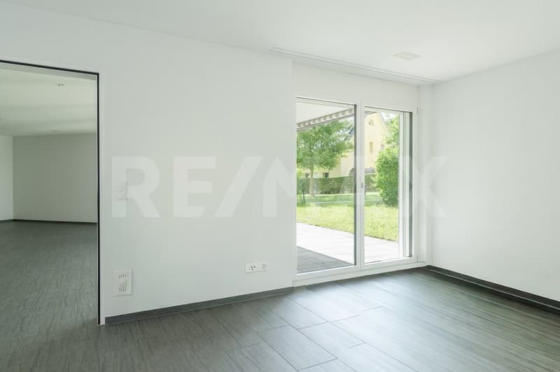 Modern 2.5-room apartment with garden (6)