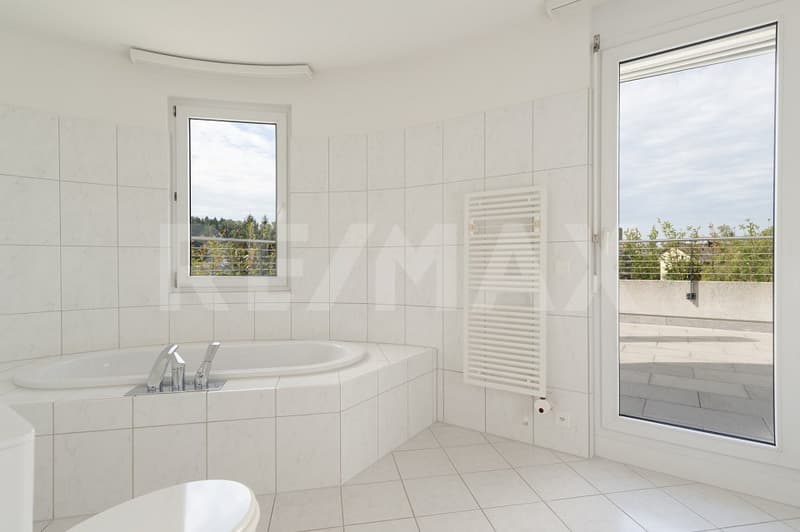 Exklusive Terrassenwohnung mit Panorama-Aussenbereich und höchstem Wohnkomfort (12)