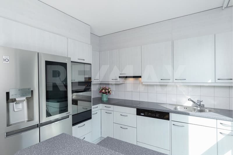 Exklusive Terrassenwohnung mit Panorama-Aussenbereich und höchstem Wohnkomfort (4)
