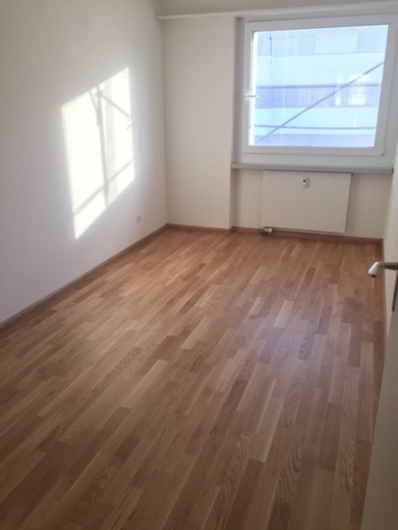 weiteres_Buero-_oder_Kinderzimmer.jpg