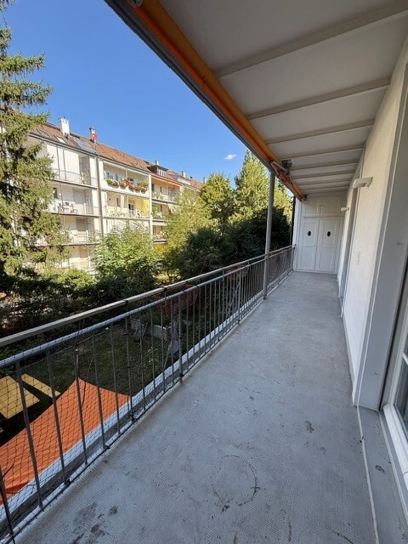 Balkon hofseitig.jpg