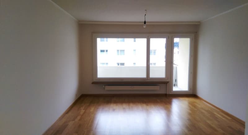 Sonnige 3-Zimmerwohnung mit Balkon und Lift (4)