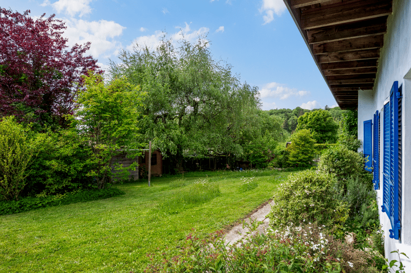 Casa ecologica con 7 locali, piscina e grande giardino a Losanna (11)
