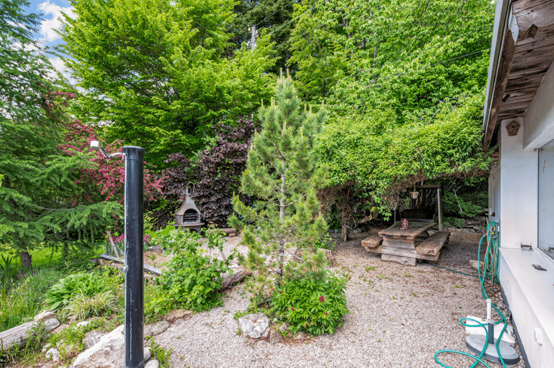 Casa ecologica con 7 locali, piscina e grande giardino a Losanna (12)