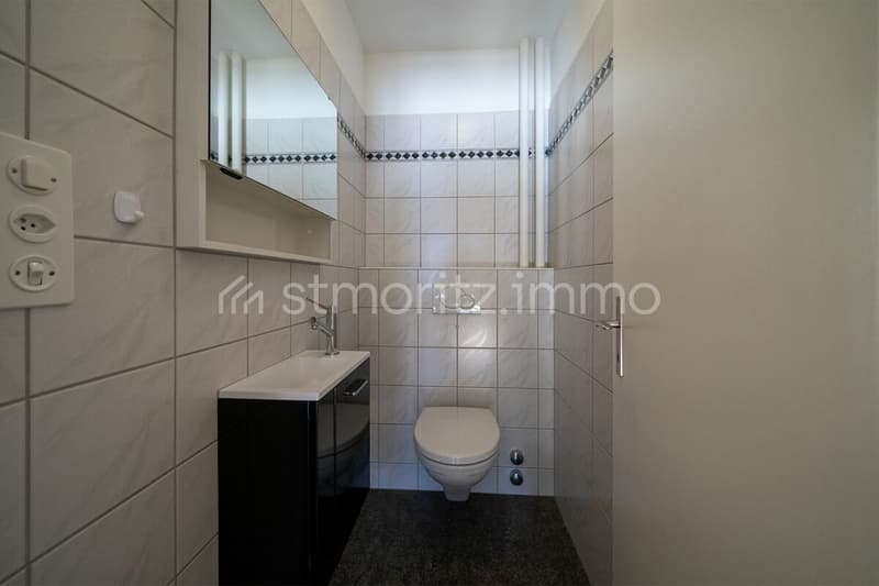 Chesa Muntarütsch - Helle 4-Zimmerwohnung mit Südbalkon und freier Bergsicht (12)