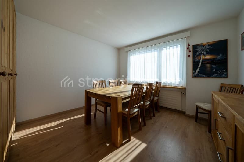 Chesa Muntarütsch - Helle 4-Zimmerwohnung mit Südbalkon und freier Bergsicht (2)