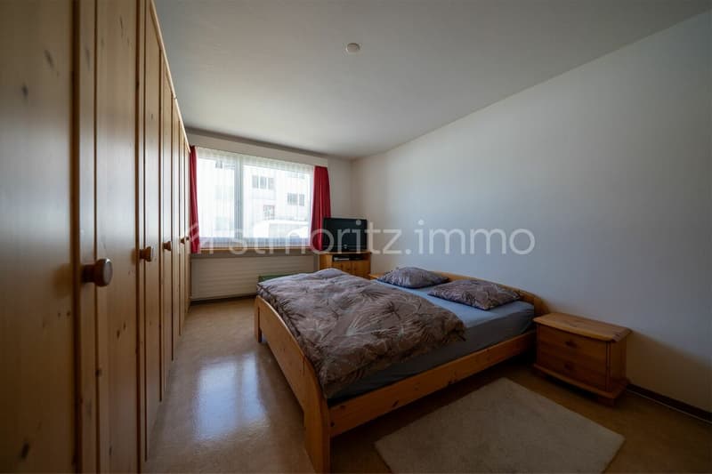 Chesa Muntarütsch - Helle 4-Zimmerwohnung mit Südbalkon und freier Bergsicht (9)