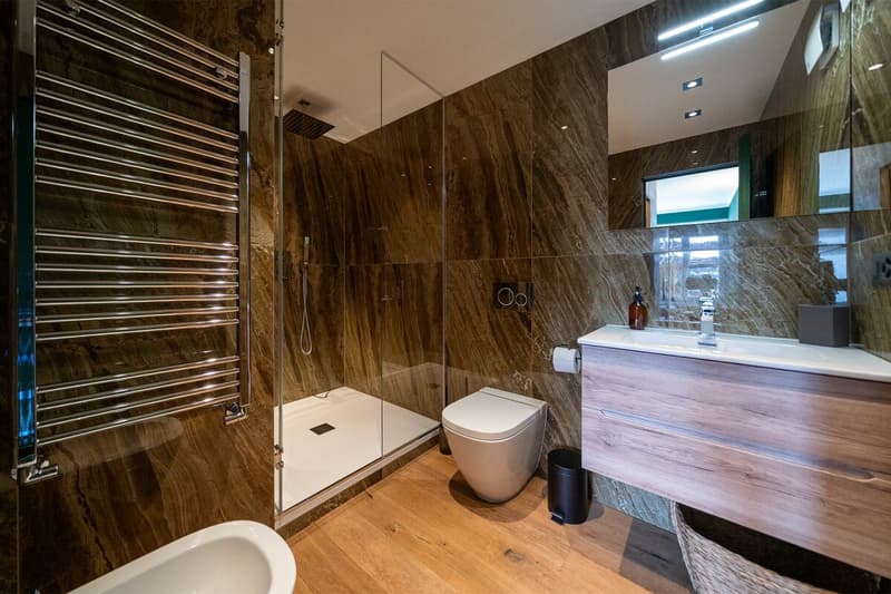 Chesa Suot Brattas - Renovierte 4.5-Zimmer-Wohnung (9)