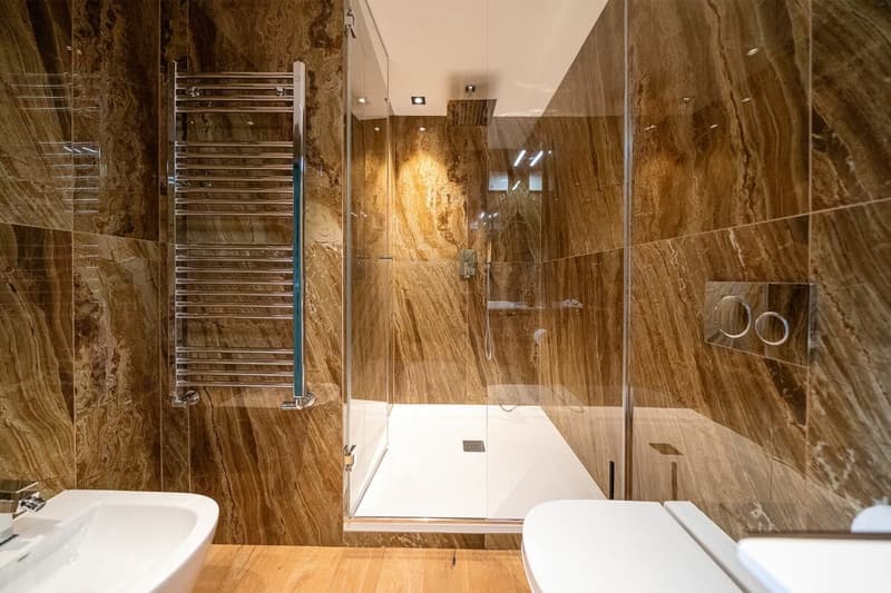 Chesa Suot Brattas - Renovierte 4.5-Zimmer-Wohnung (10)