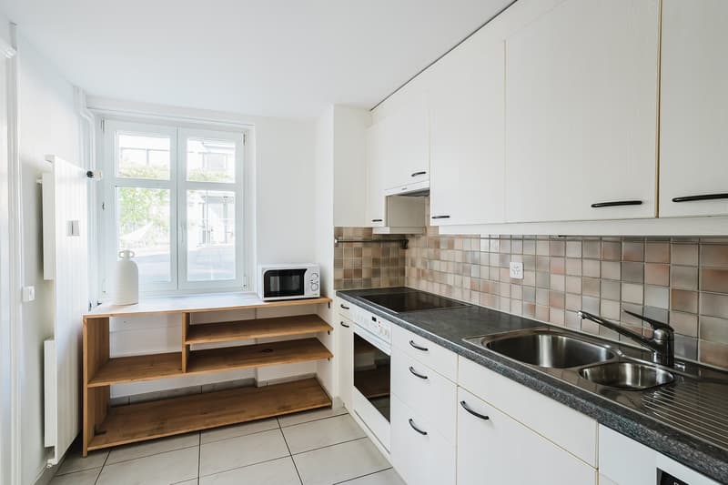 Grosszügige 4.5-Zimmerwohnung an zentraler Lage in Zürich (4)