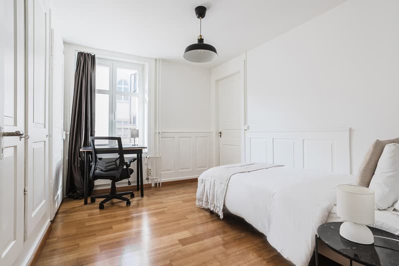 Grosszügige 4.5-Zimmerwohnung an zentraler Lage in Zürich (6)