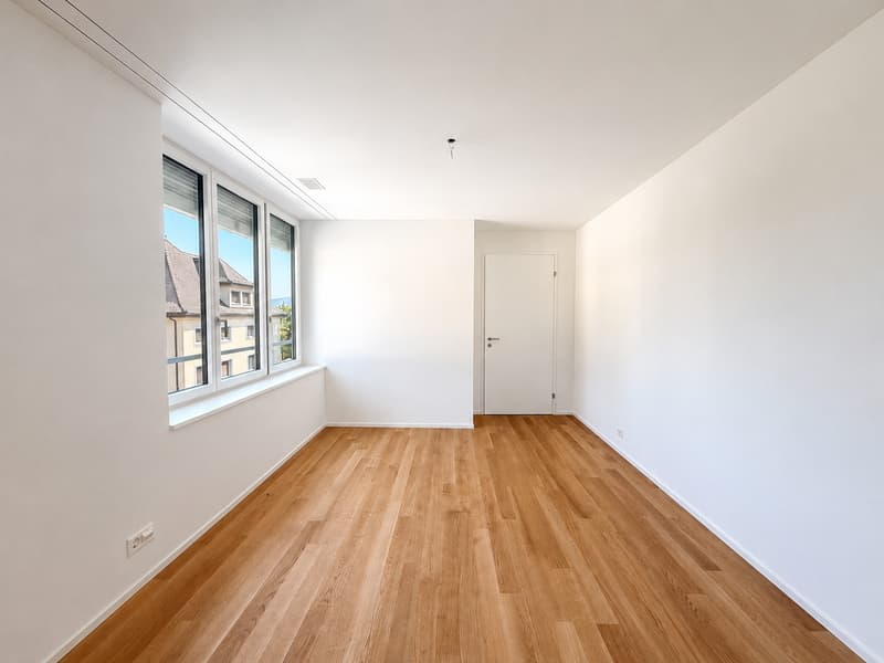 ERSTBEZUG wunderbare 3.5-Zimmer-Neubauwohnung mit Eigentumsstandard und Uetlibergblick (8)