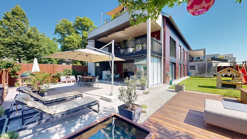 Terrasse und Gartenbereich