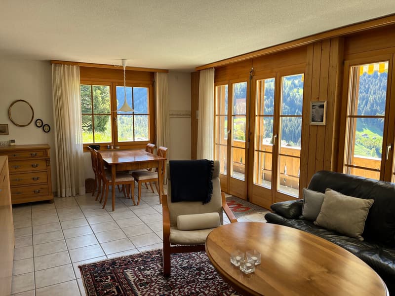 Charming 2.5-room apartment with breathtaking mountain views in Grindelwald (3)