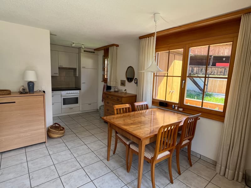 Charming 2.5-room apartment with breathtaking mountain views in Grindelwald (2)