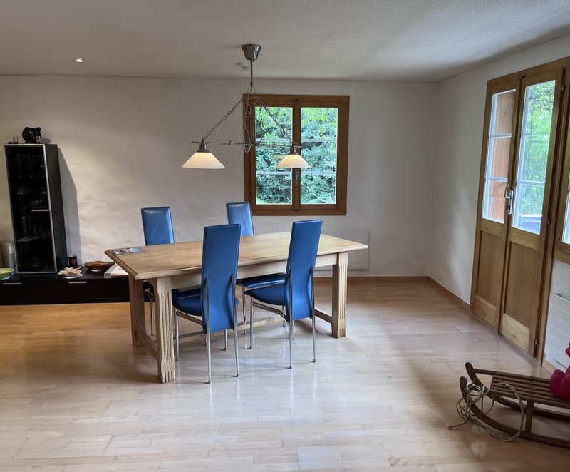 Idyllisch gelegenes Zweifamilienhaus in Grindelwald (3)