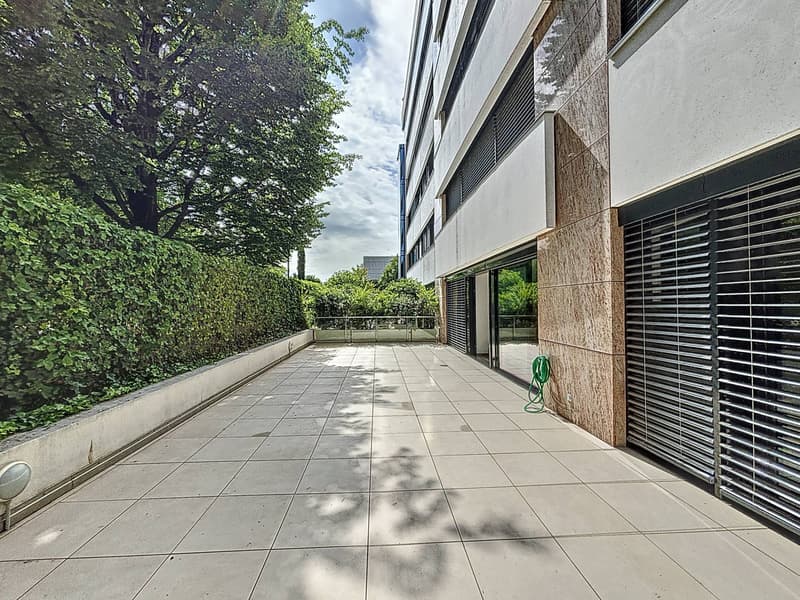 Magnificent 4-room apartment with terrace in a high-end residence (8)