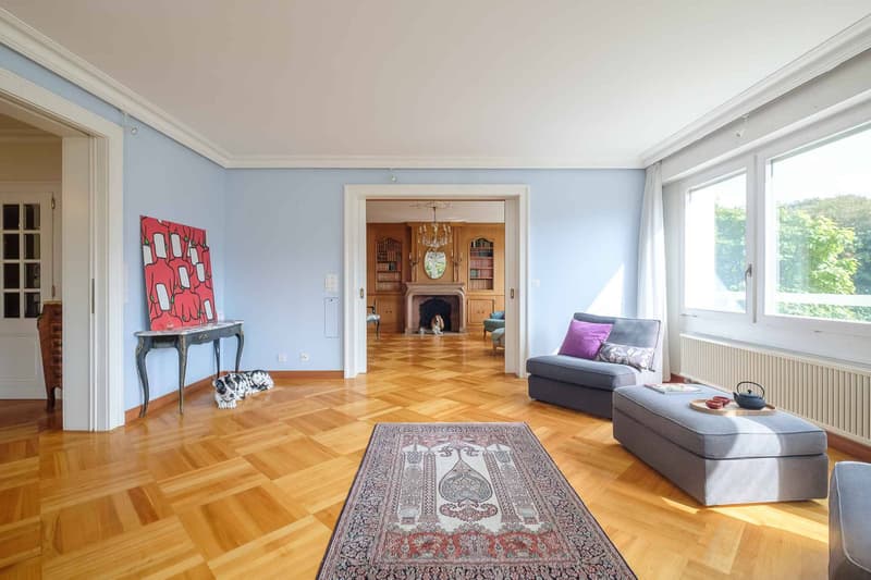 Magnificent 8-room apartment in an upscale residence (3)