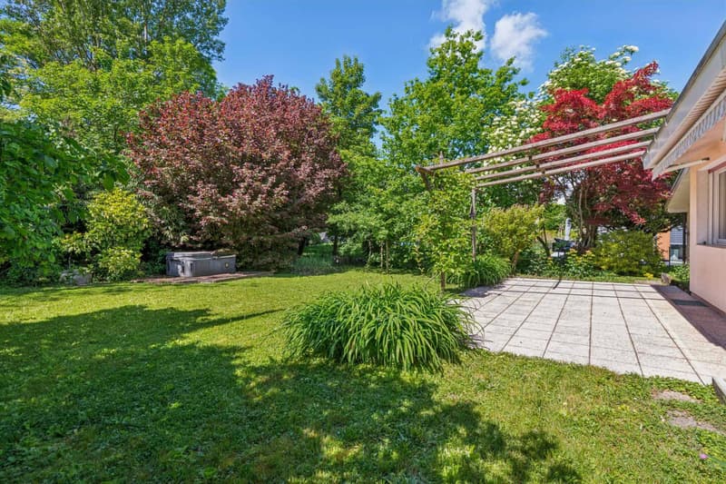 Exclusive  Charming single-storey family villa in absolute calm (9)