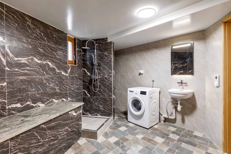 Bella villa completamente ristrutturata con piscina (9)