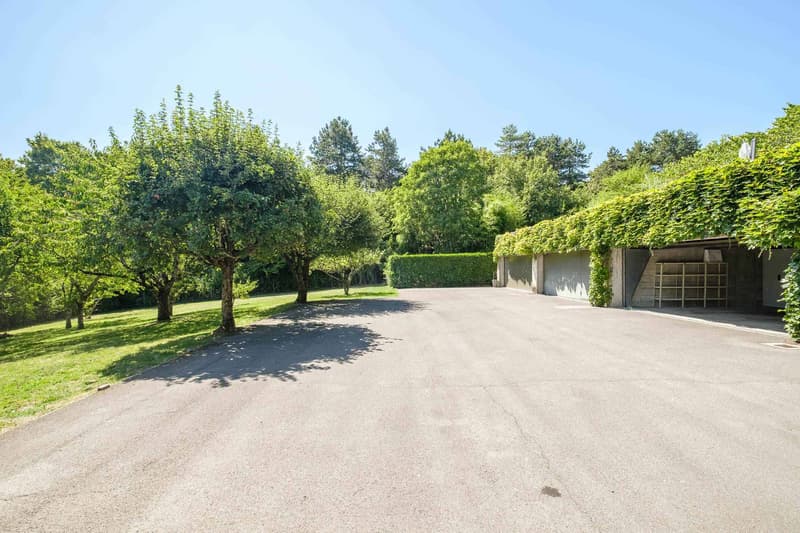 Beautiful village house with garden in PPE (12)