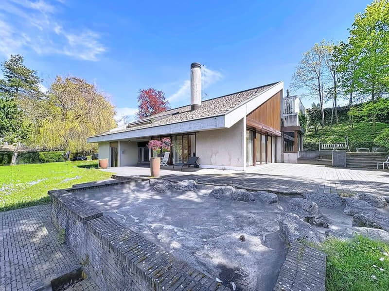 Villa di architetto con bella vista e accesso privato al lago (2)