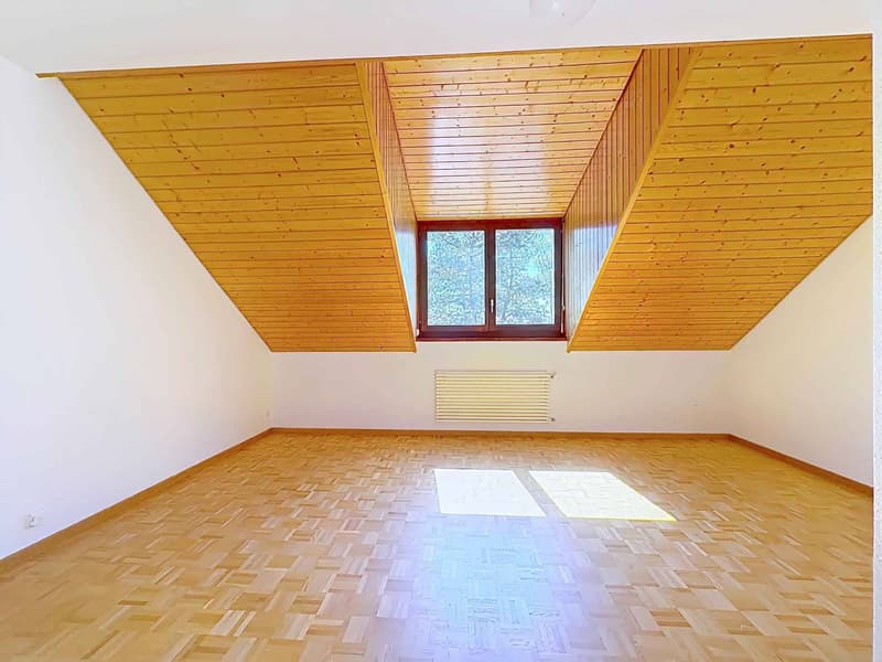 Exclusive: 4-room duplex with balconies (8)