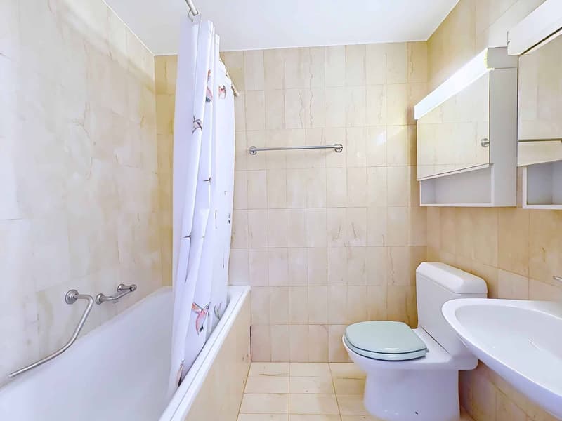 Exclusive: 4-room duplex with balconies (9)