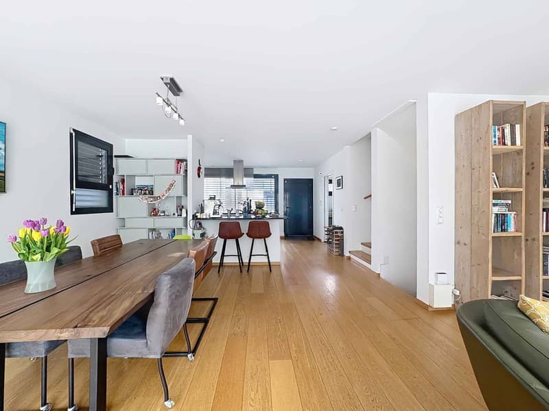Exclusive: triplex apartment with terrace and garden (5)