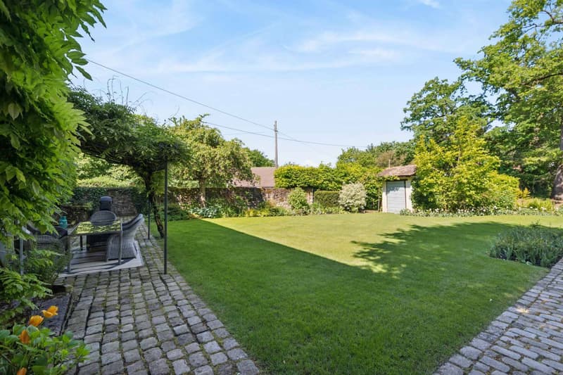 Magnificent village house in an idyllic setting and absolute calm (11)