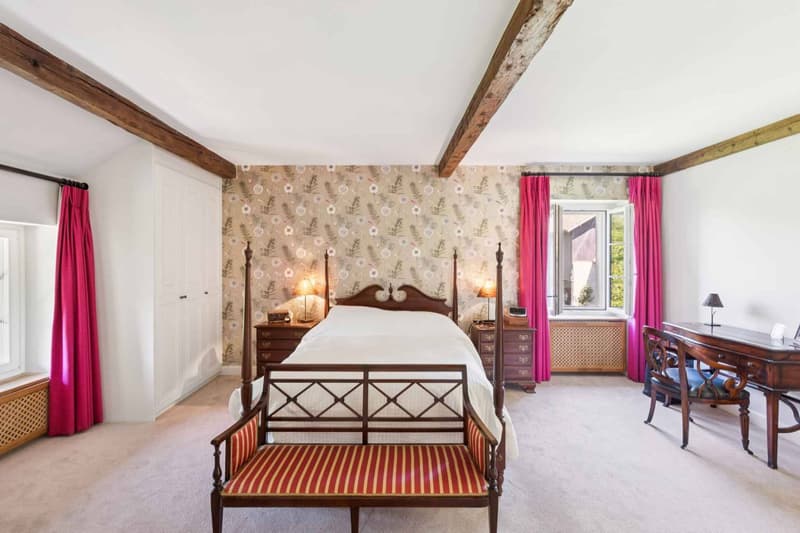 Magnificent village house in an idyllic setting and absolute calm (6)