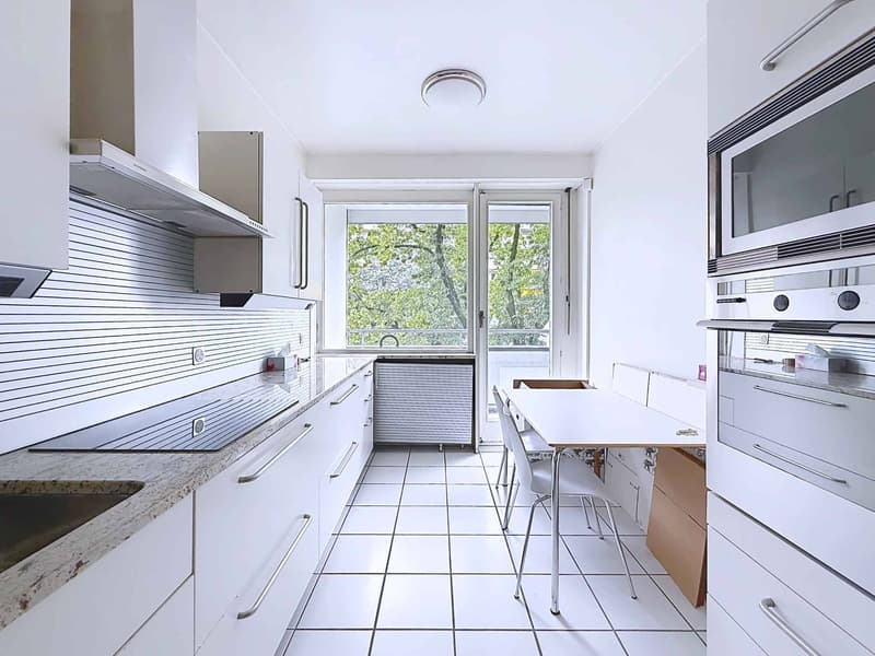 Superbe appartement traversant de 5 pièces à Florissant (7)