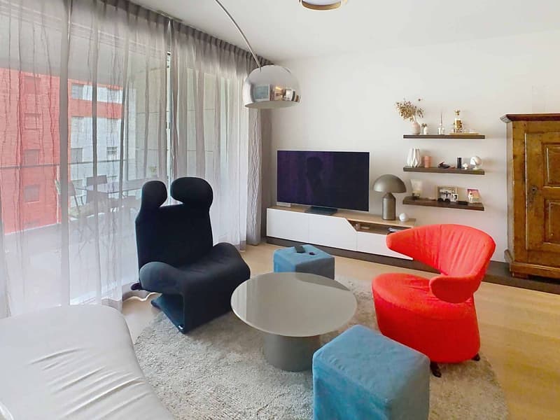 Exklusivität: Sehr schönes 3-Zimmer-Apartment in einer gehobenen Residenz (2)