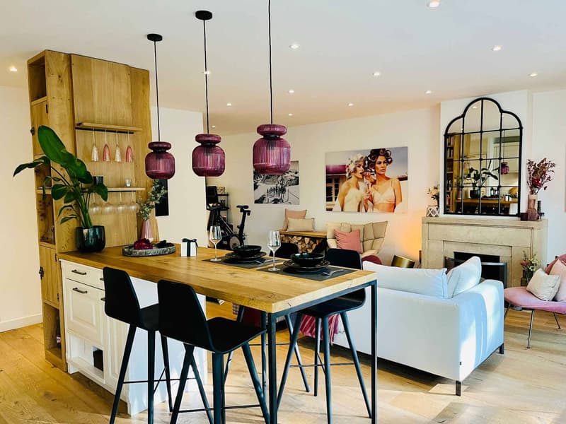 En exclusivité : Elégant appartement traversant de 3 pièces rénové avec balcons (4)