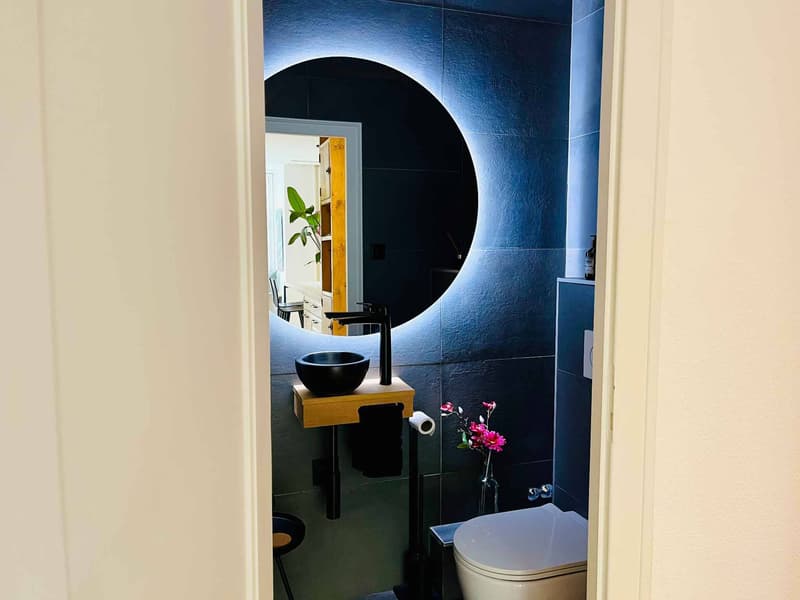 En exclusivité : Elégant appartement traversant de 3 pièces rénové avec balcons (10)