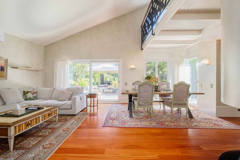 En exclusivité ! Belle maison mitoyenne dans un écrin de verdure (2)