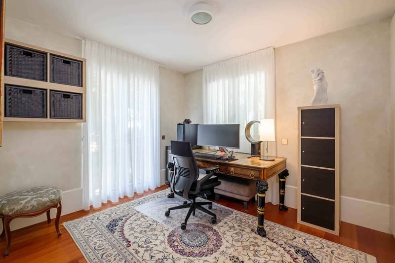 En exclusivité ! Belle maison mitoyenne dans un écrin de verdure (10)