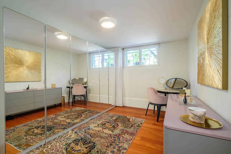 En exclusivité ! Belle maison mitoyenne dans un écrin de verdure (13)